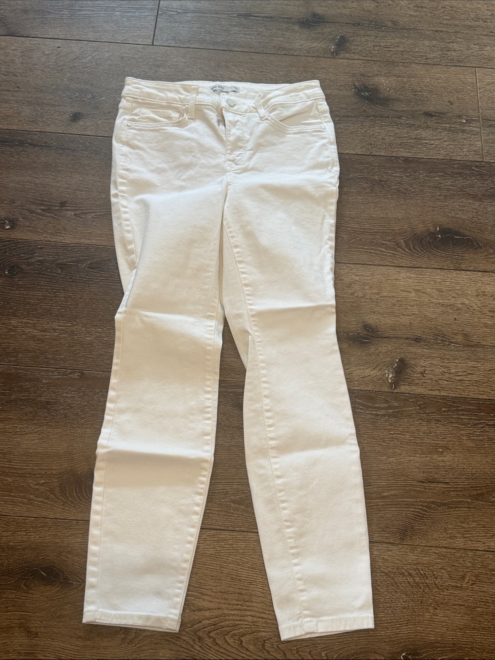 Nine west white skinny jeans 6